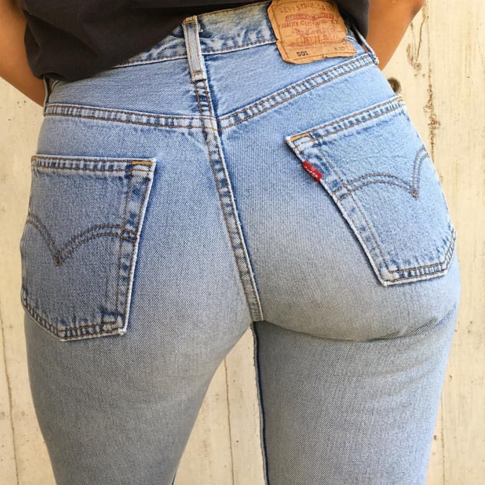 Vintage Levi’s 501 high waisted mom jeans